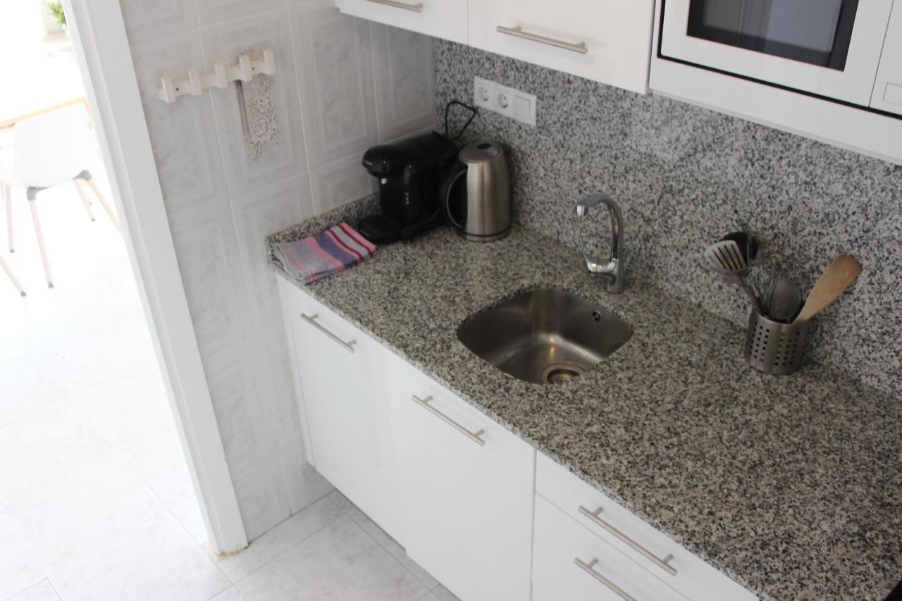 Appartement Beautiful In Front Of Beach, Pool, View Roses