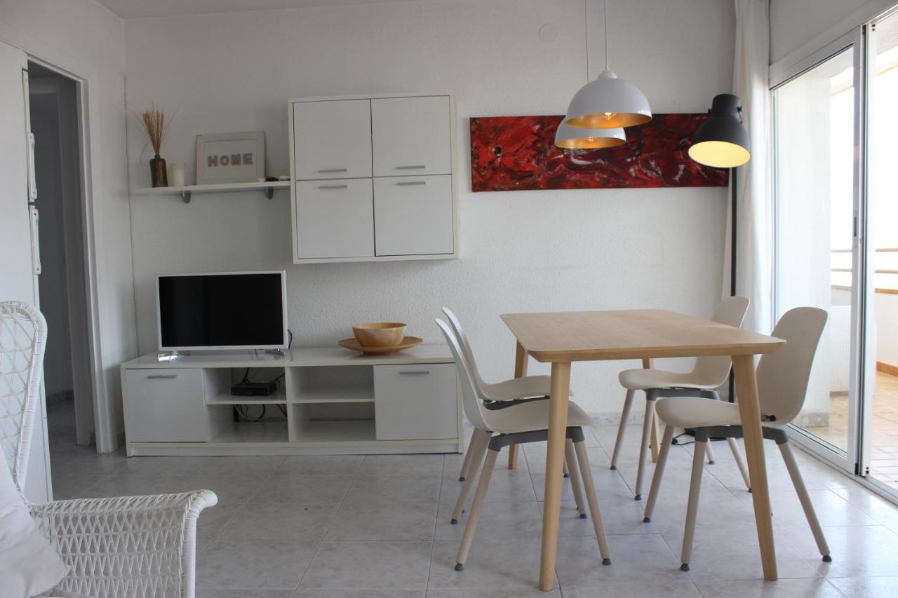 Appartement Beautiful In Front Of Beach, Pool, View